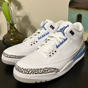 Air Jordan 3 (III) Retro- "UNC"